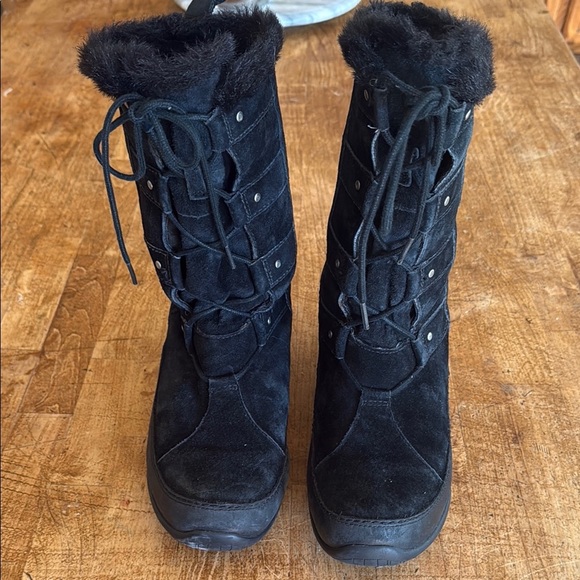 The North Face Black Winter Rain Boots with Lace-Up Design - Picture 1 of 4